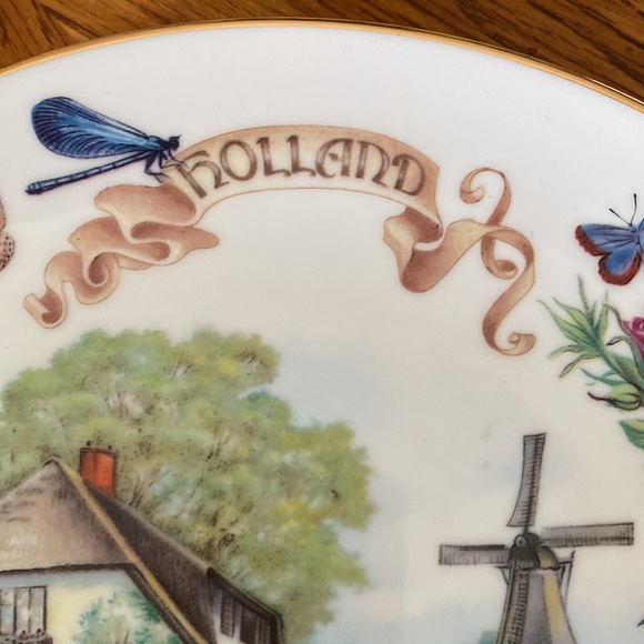 Reco International "Gardens of Beauty" collectible plates - Picture 4 of 13